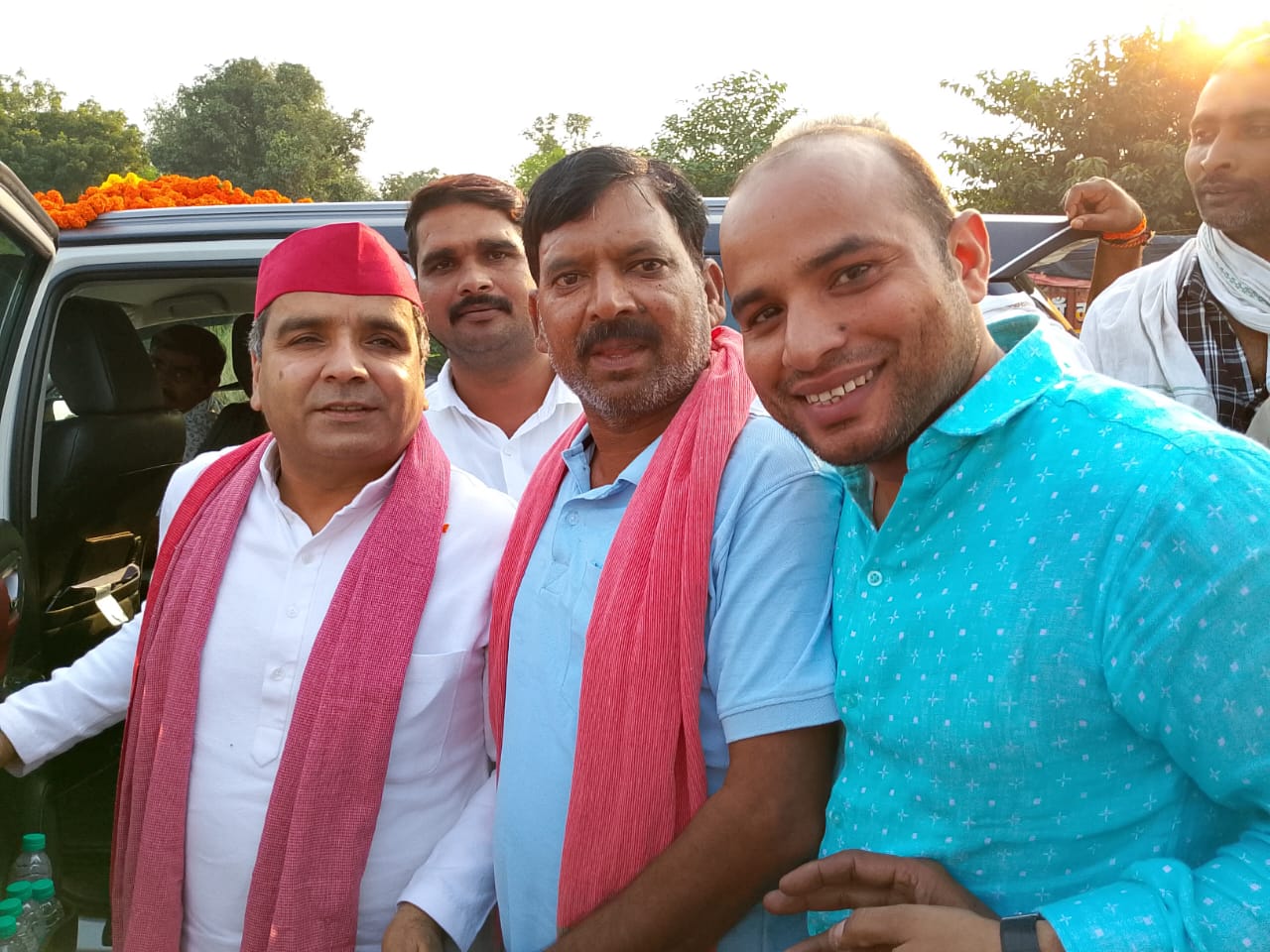 sansad-dharmendra-yadav-ka-swagat